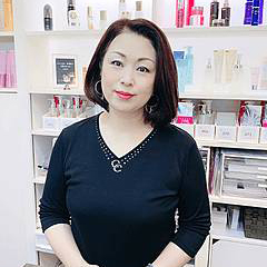 CEサロンヴィヴィアン オーナー エステサロン オーナー 八束 敦子さん